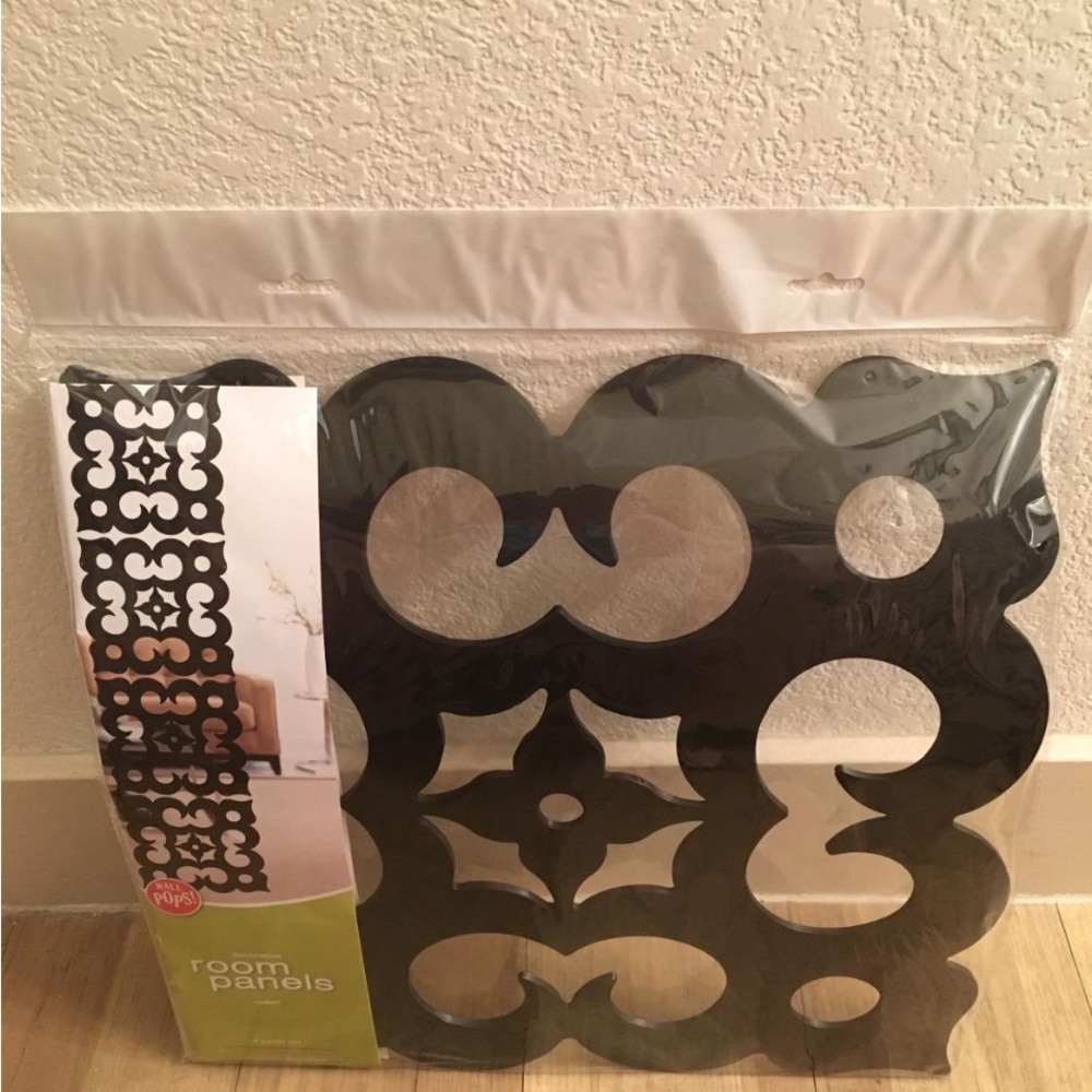 Room Panels - Hanging - Set contains 4 panels - Brand New/Package sealed - NWT